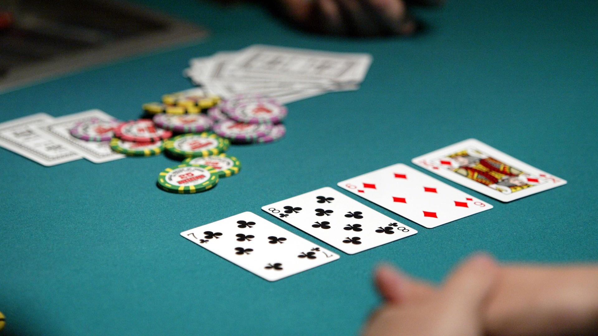 Mẹo chơi game poker hay tại Onbet