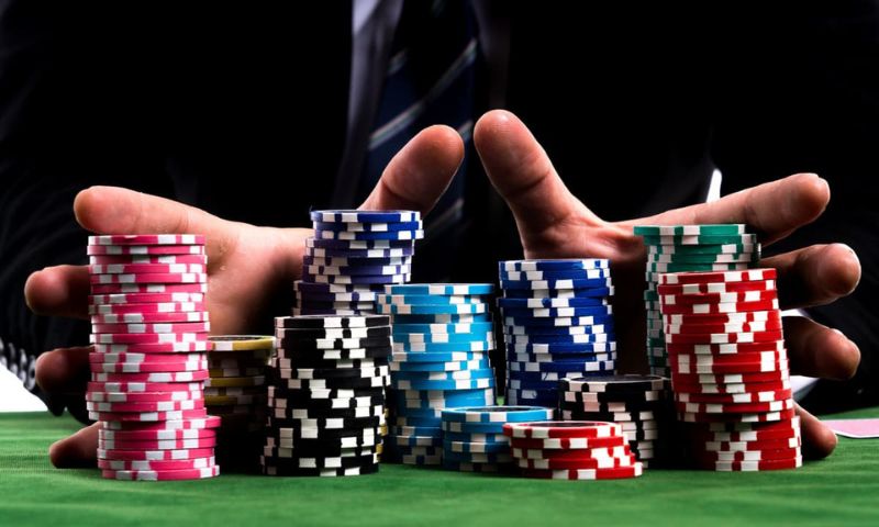 Một bộ của bài Poker Onbet bao gồm những gì?